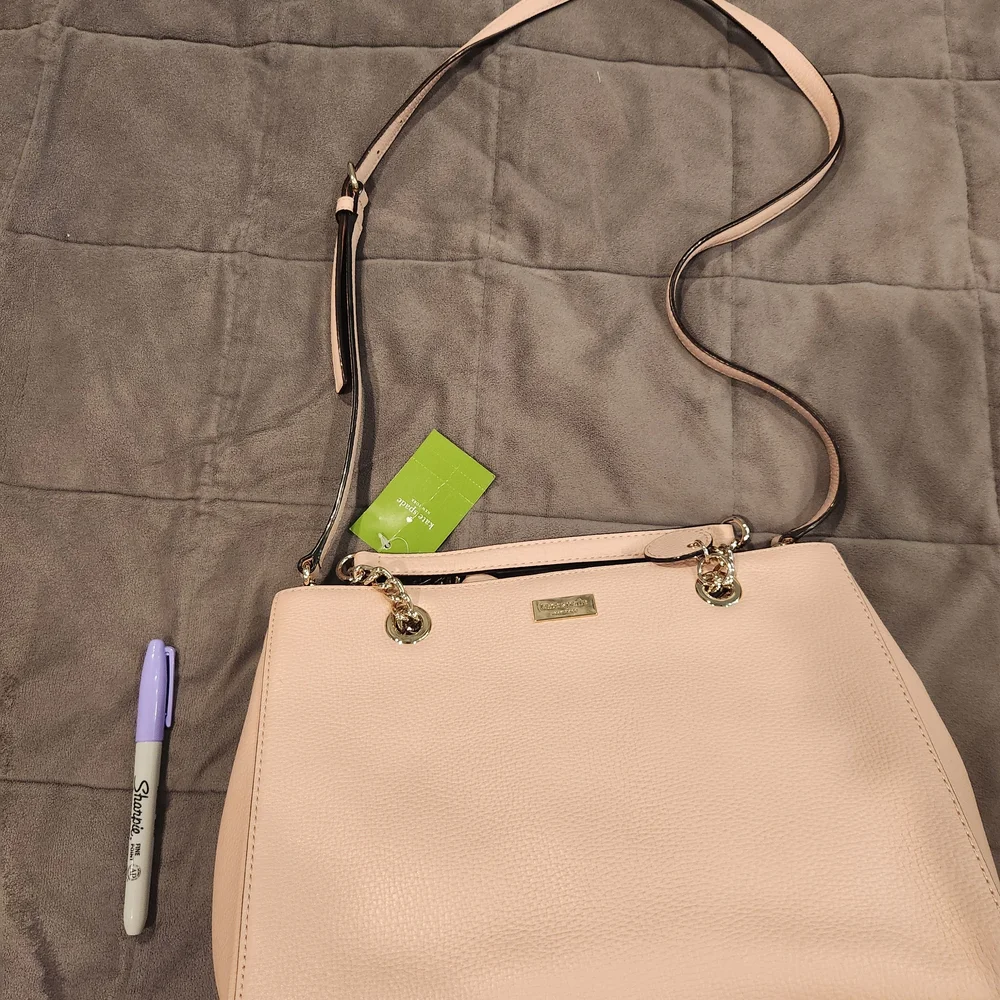 Kate Spade Light Pink Shoulder Bag with Chain Strap - Picture 3 of 6